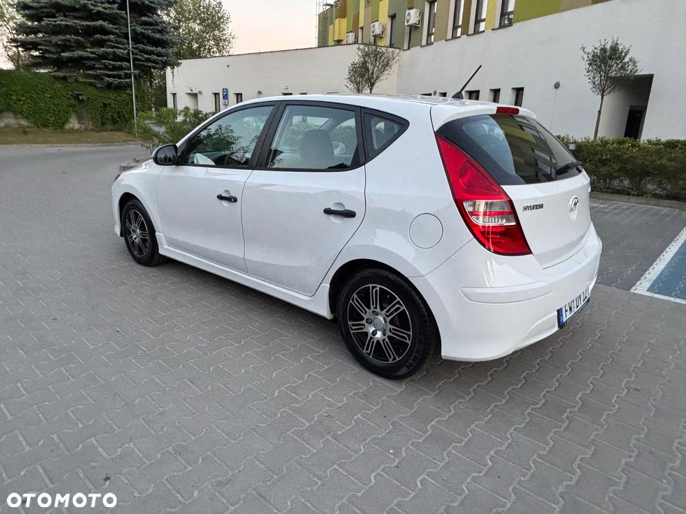 Hyundai i30 1.4 Comfort World Cup - 7