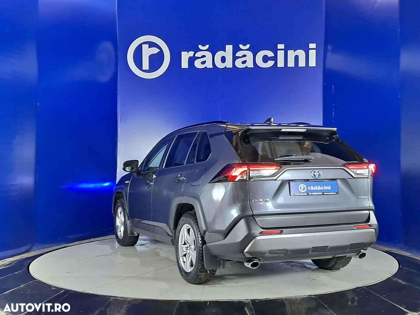 Toyota RAV4 - 3