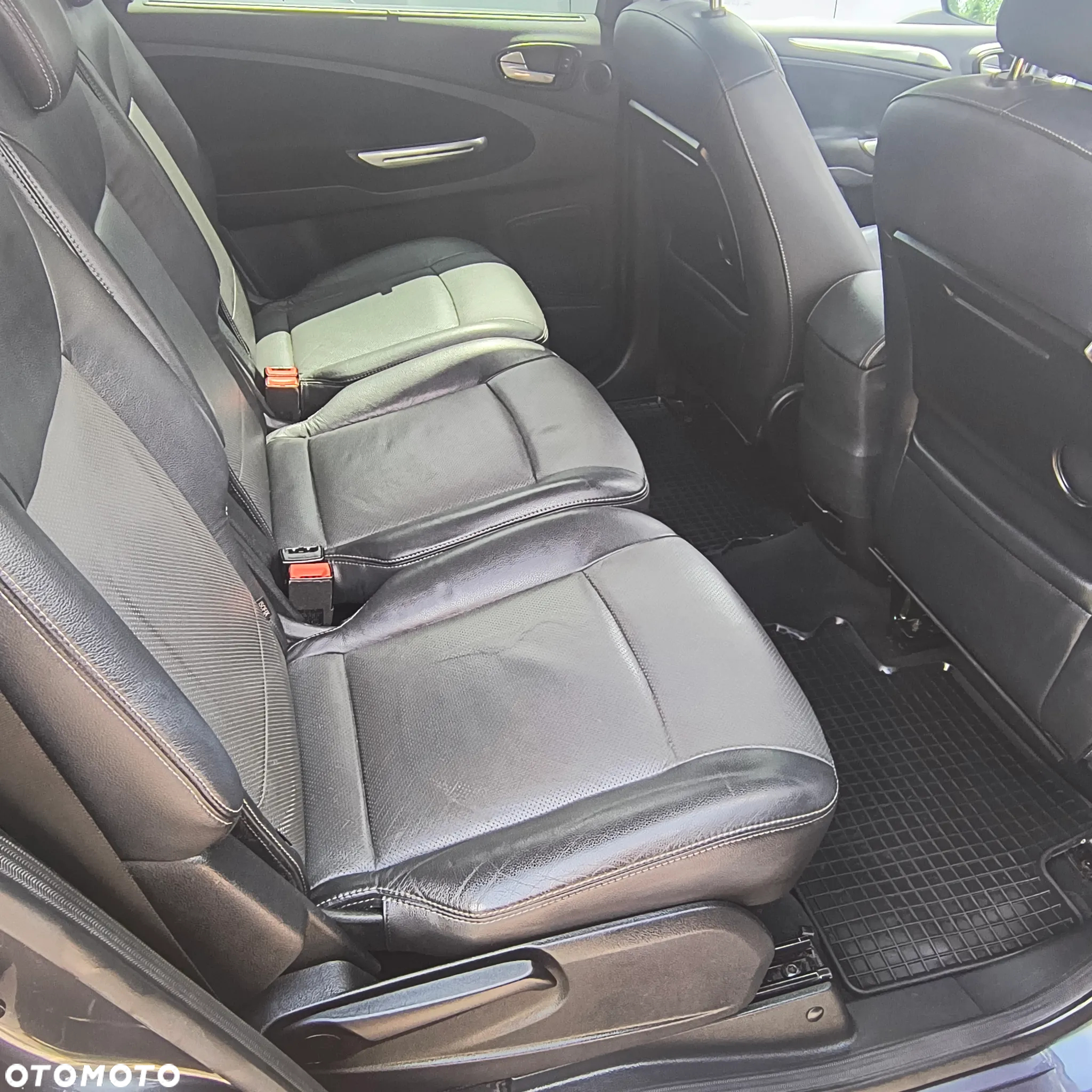 Ford S-Max 2.0 TDCi Titanium - 12