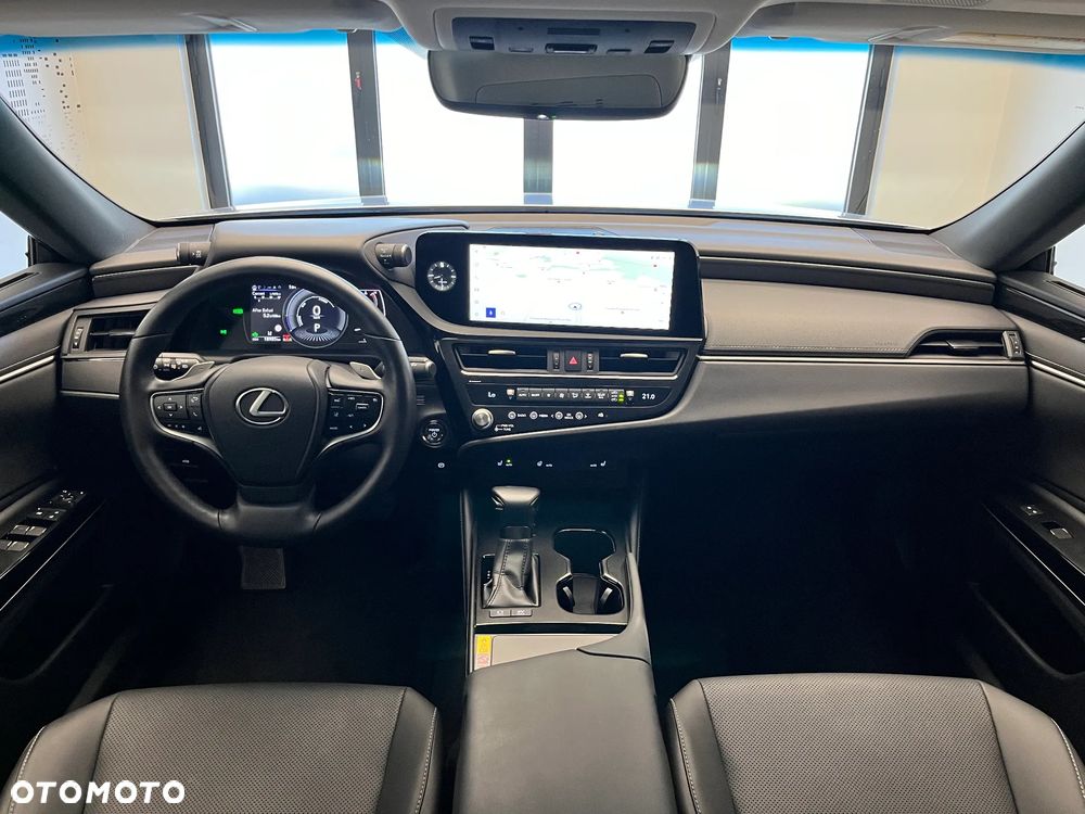 Lexus ES - 6