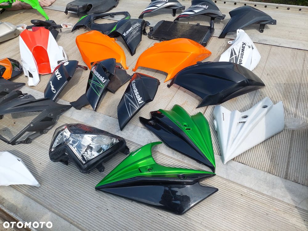 KAWASAKI Z800 Z 800 ogon owiewka bok boczek czasza wypełnienie - 4
