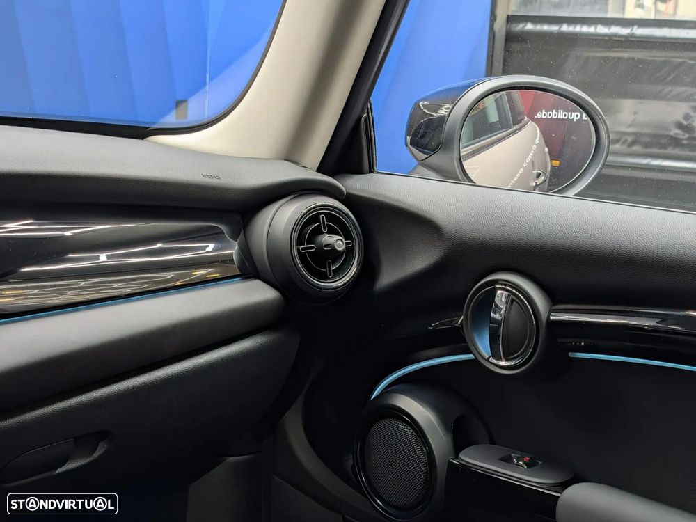 MINI 3 Portas Cooper Classic - 28
