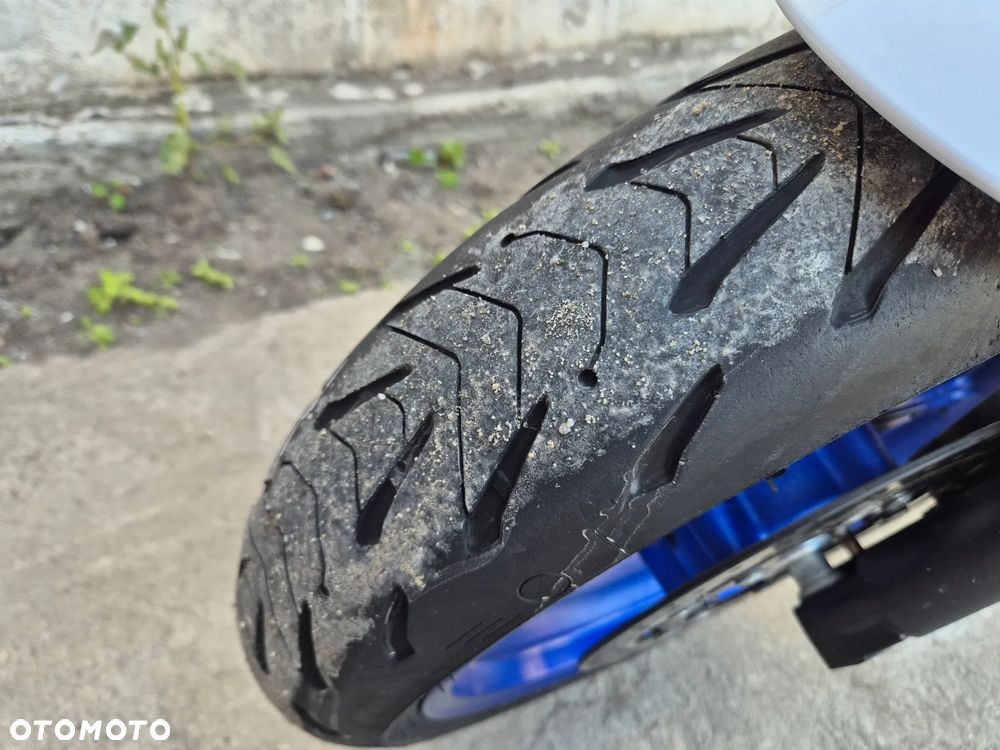 Suzuki Gladius - 11