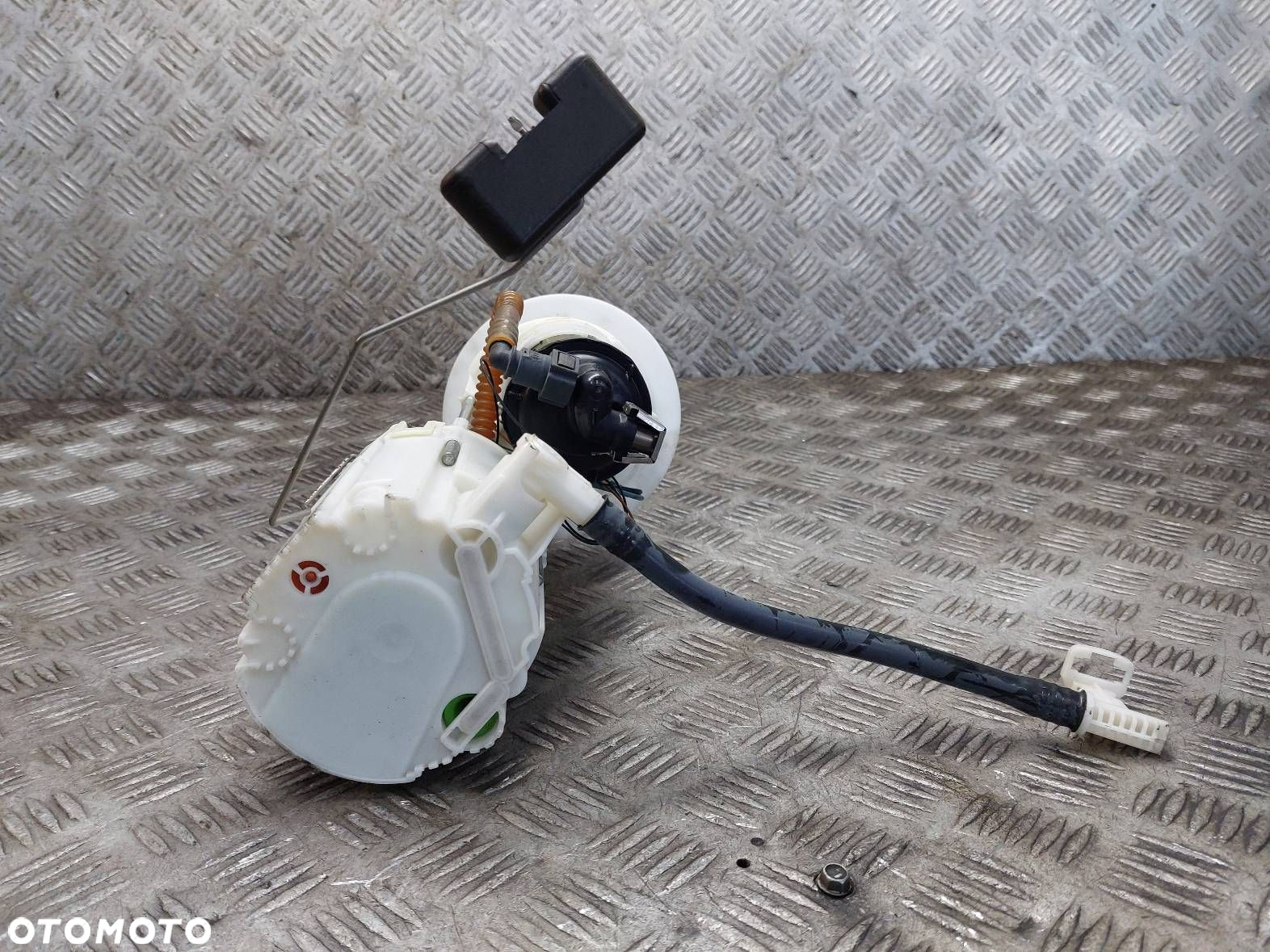 POMPKA PALIWA + PŁYWAK AUDI A5 8T 2.0 TFSI 8K0919051M - 3