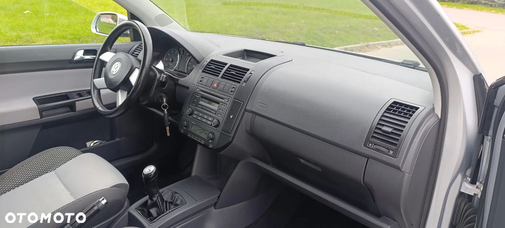 Volkswagen Polo Cross 1.6 - 9