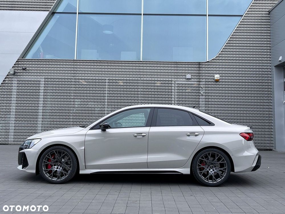 Audi RS3 Limousine - 35