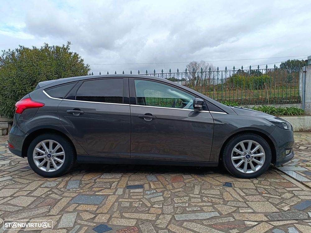 Ford Focus 1.5 TDCi Titanium - 9