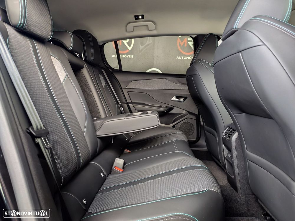 Peugeot 308 1.2 PureTech Allure EAT8 - 38