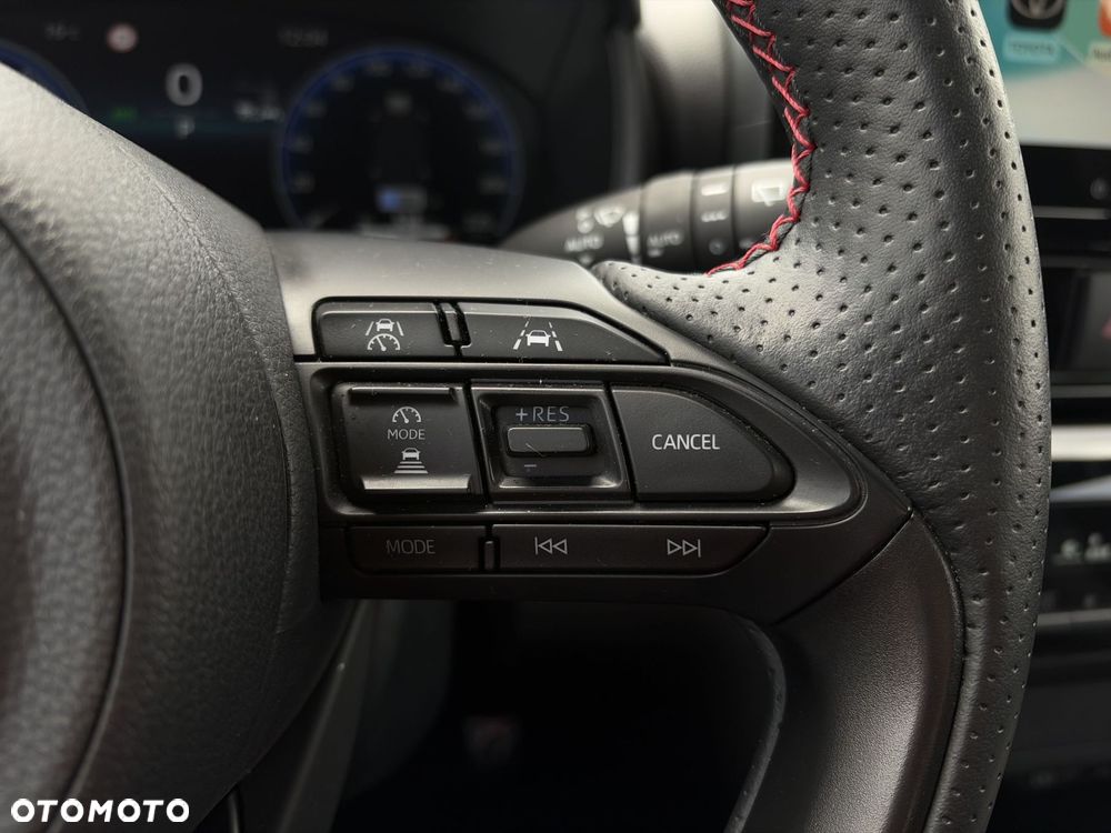 Toyota Yaris Cross Hybrid 1.5 GR Sport - 25