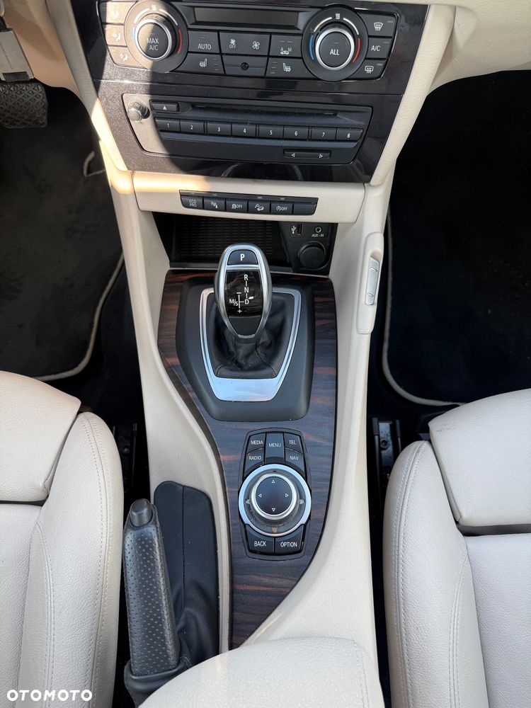 BMW X1 xDrive20i xLine - 28