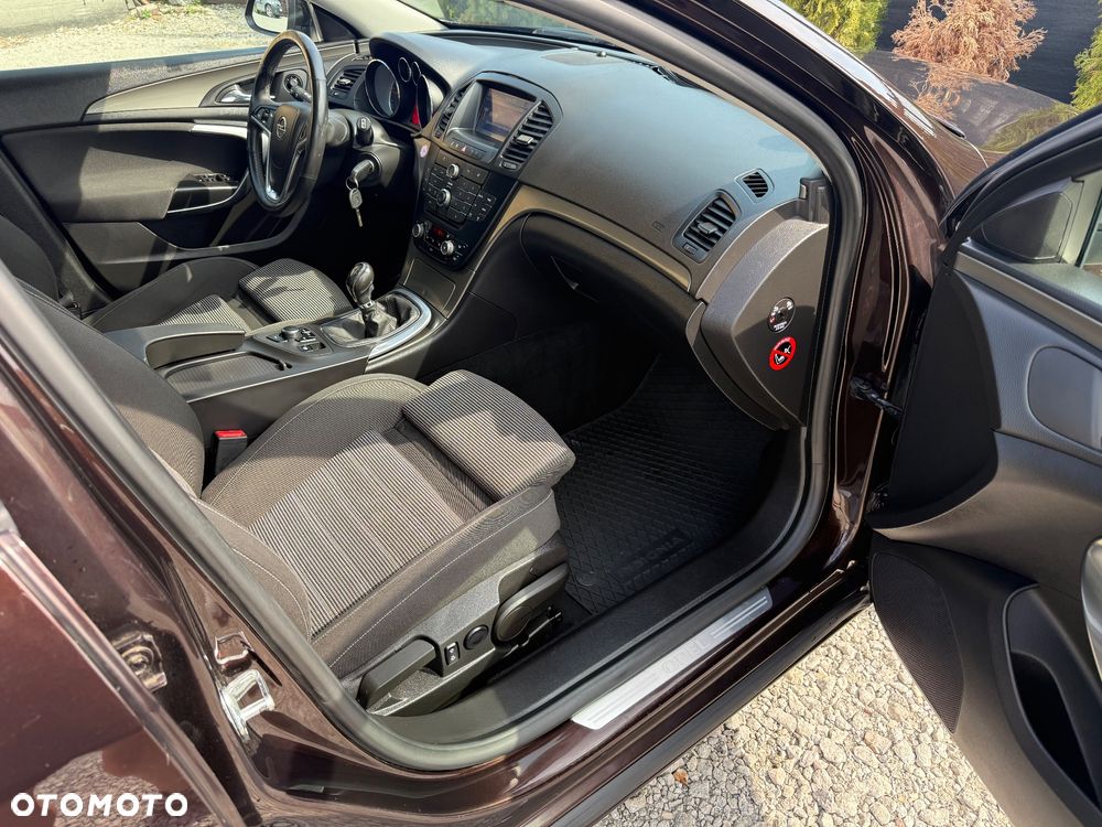 Opel Insignia - 24