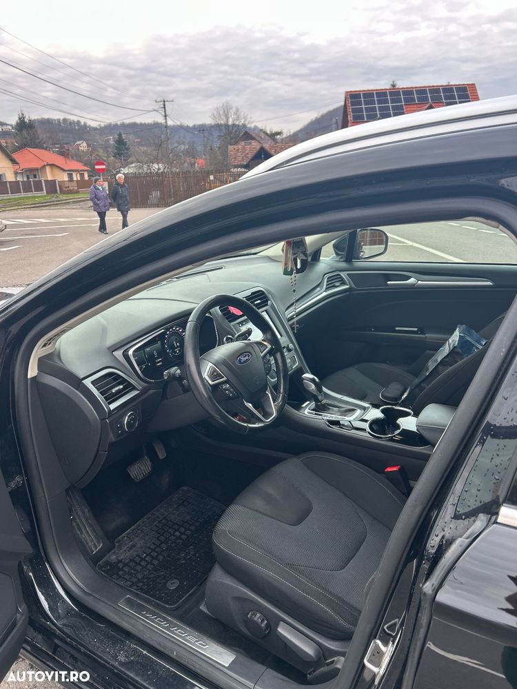 Ford Mondeo 2.0 TDCi Powershift AWD Titanium - 3