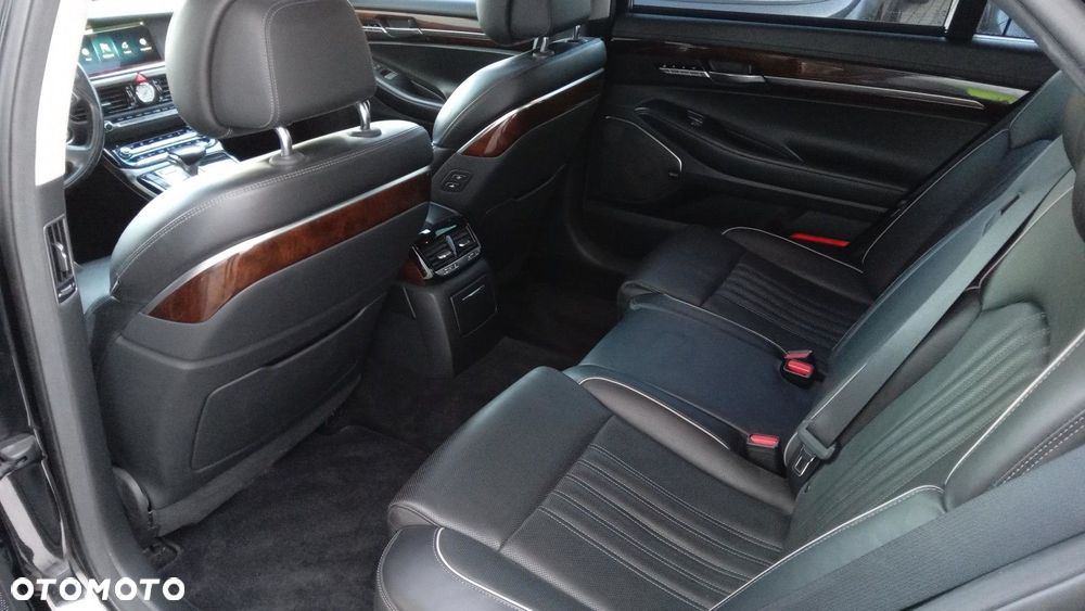 Hyundai Genesis - 26