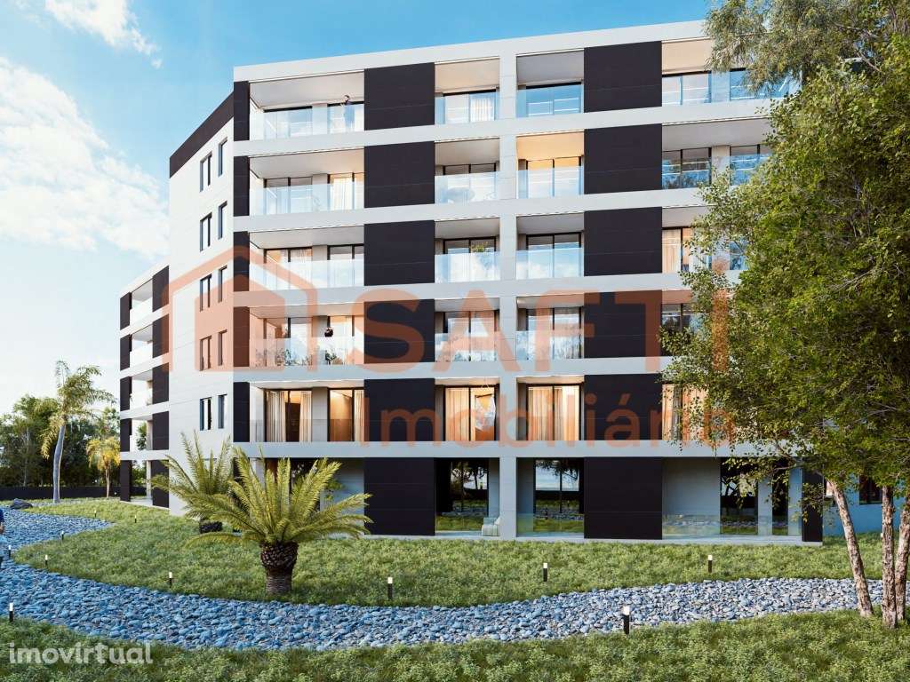 S. João Premium T1 Último Piso com Varanda Poente - Grande imagem: 2/12