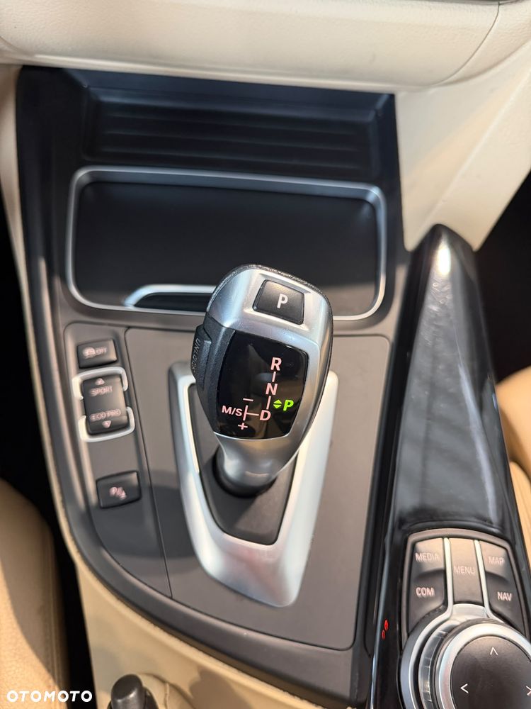 BMW Seria 3 320i GPF Luxury Line Purity sport - 17