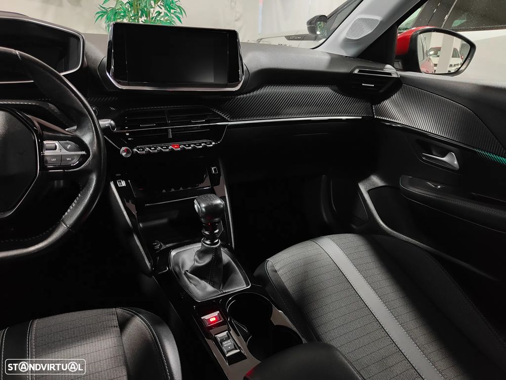 Peugeot 208 1.2 PureTech Allure EAT8 - 43