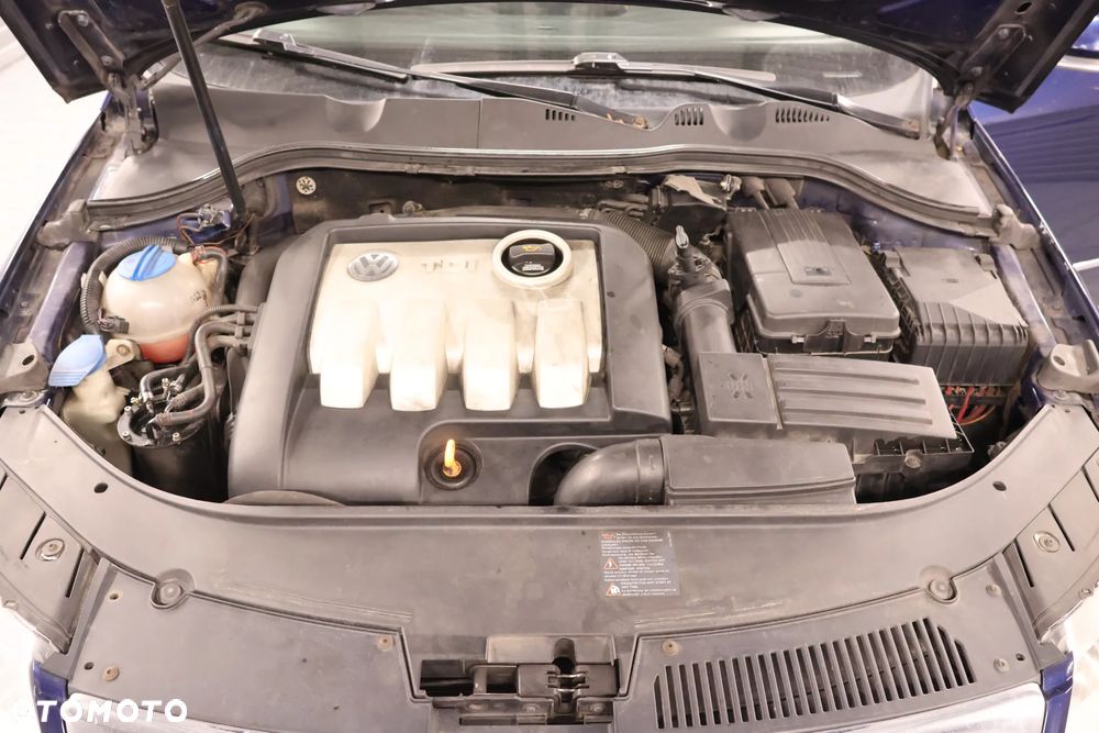 Volkswagen Passat 1.9 TDI Comfortline - 13