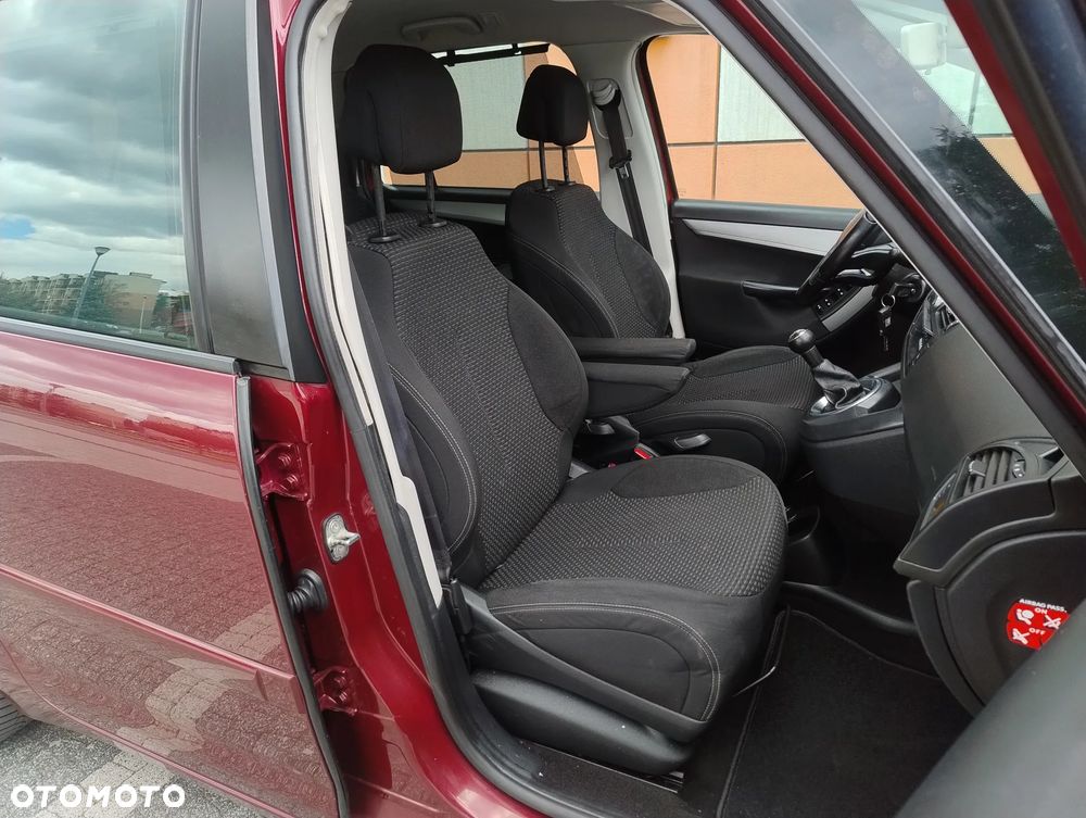 Citroën C4 Grand Picasso 1.8 16V Style - 11