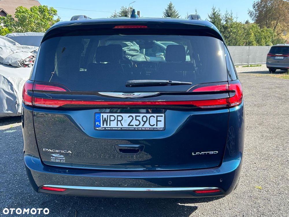Chrysler Pacifica - 22