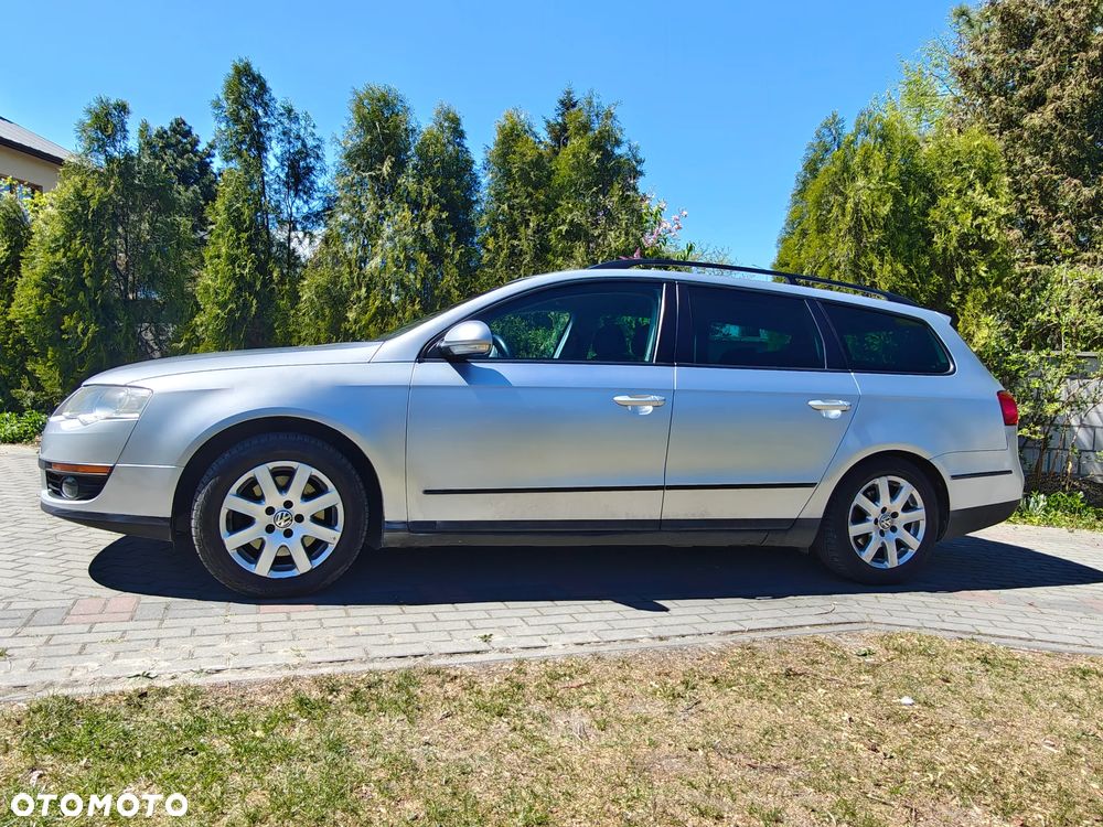 Volkswagen Passat 1.9 TDI DPF Comfortline - 4