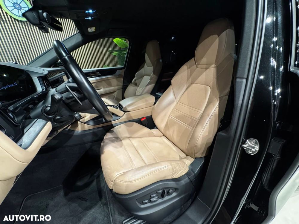 Porsche Cayenne Coupe - 23