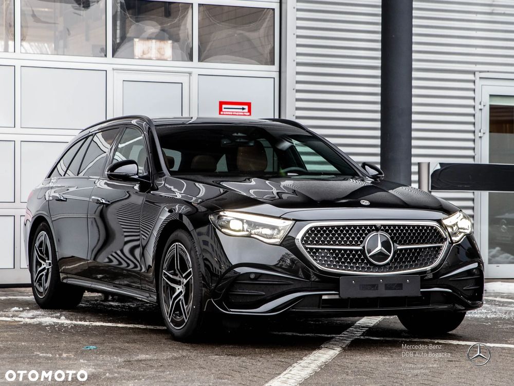 Mercedes-Benz Klasa E 220 d mHEV 4-Matic AMG 9G-Tronic - 3