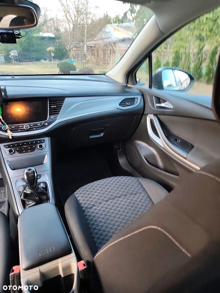 Opel Astra 1.6 CDTI Sport - 10