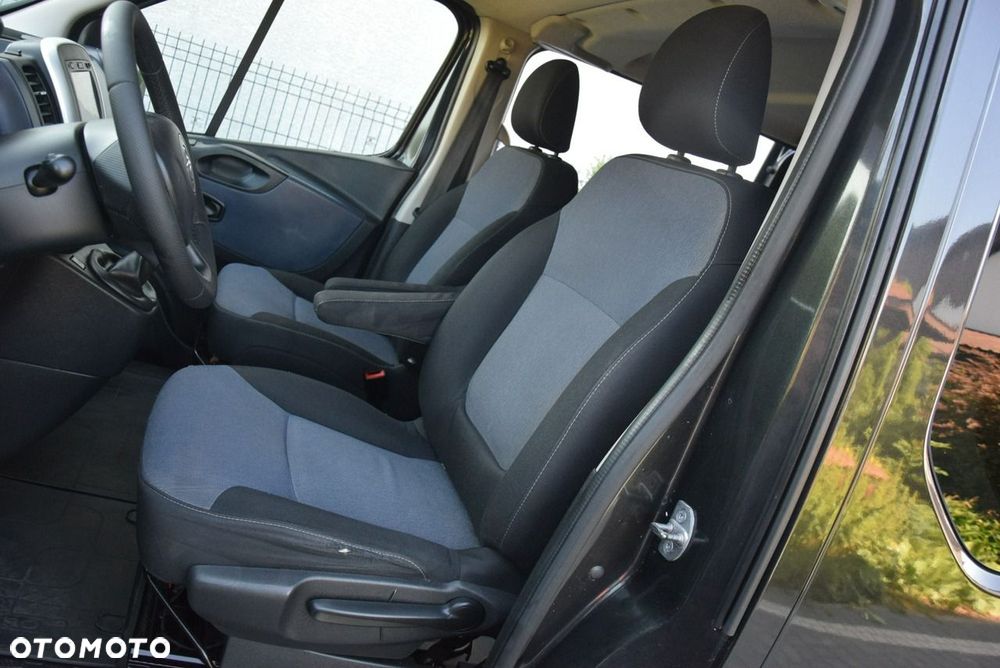 Opel Vivaro - 32