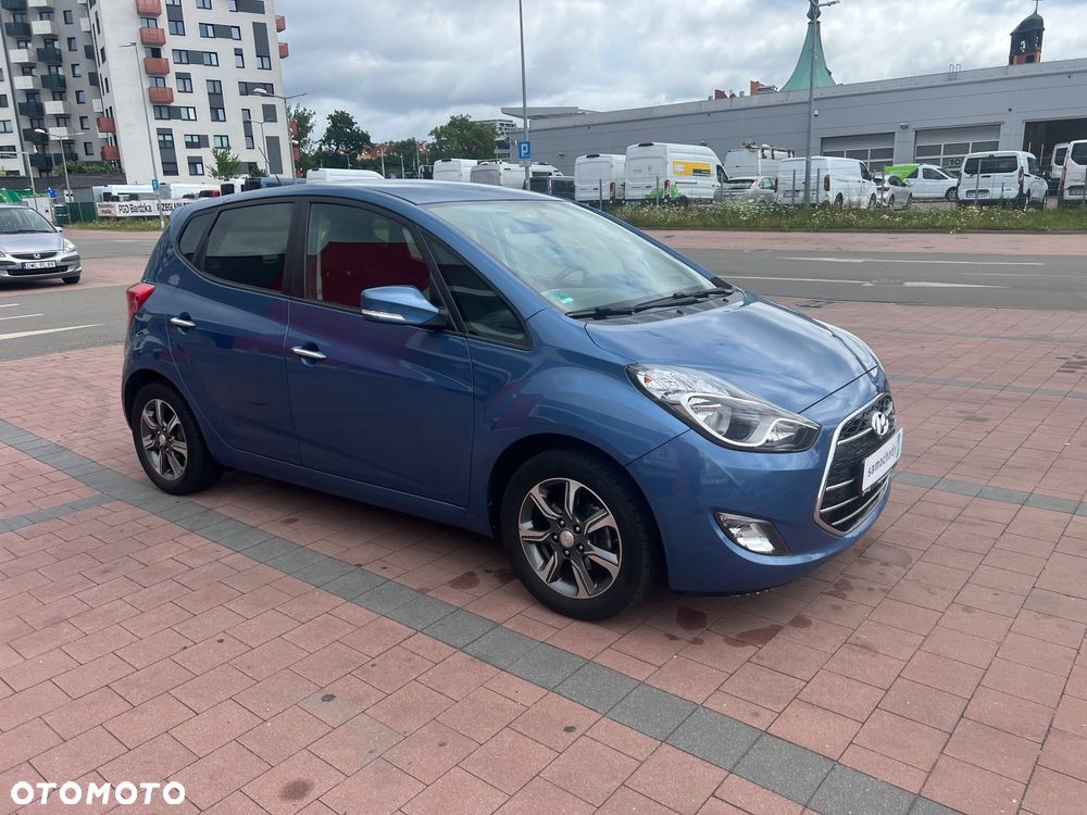 Hyundai ix20 1.4 Premium blue - 7