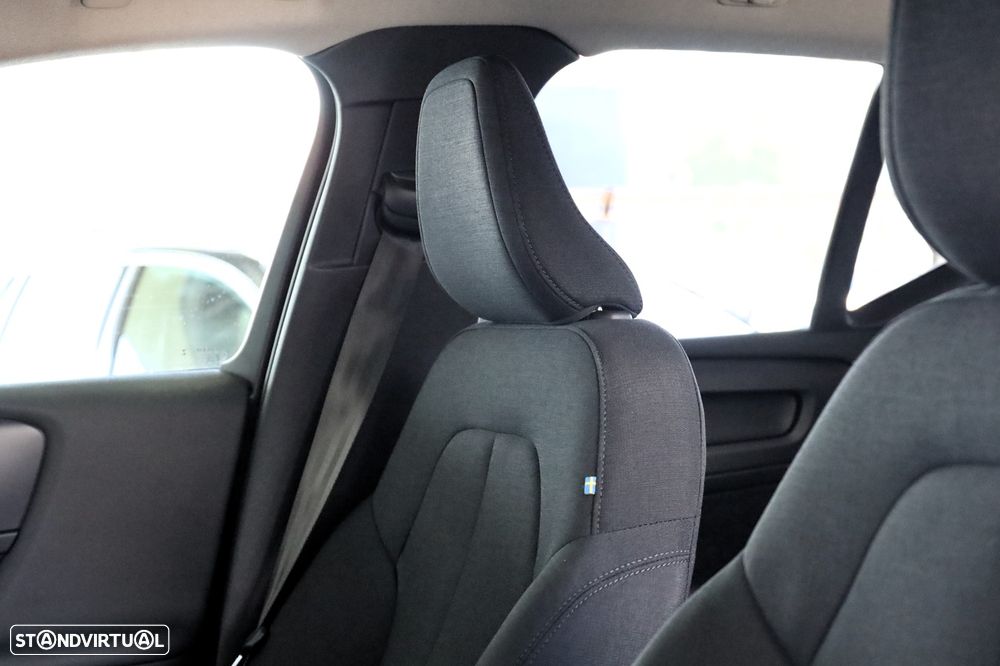 Volvo XC 40 1.5 T3 Momentum - 8