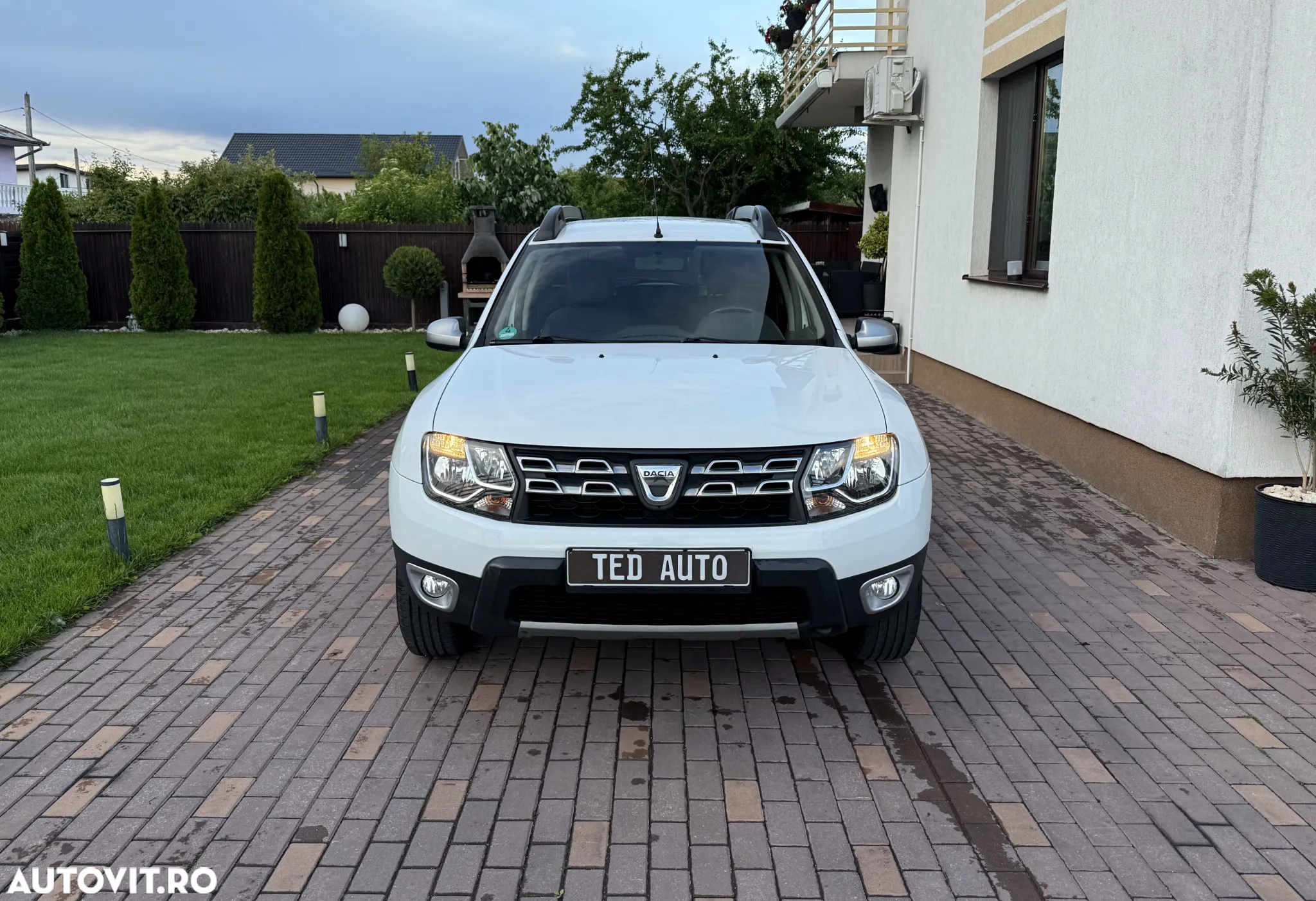 Dacia Duster 1.6 16V 4x2 Prestige - 2