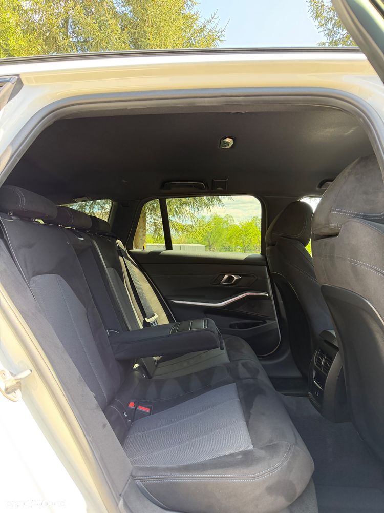 BMW Seria 3 320i M Sport - 20