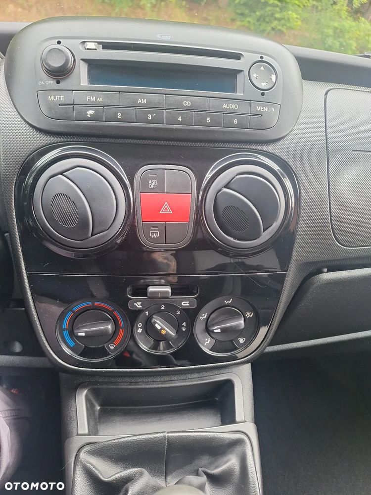 Fiat Qubo 1.4 8V MyLife - 17