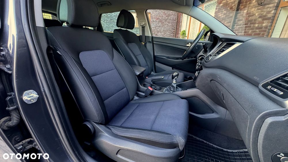 Hyundai Tucson blue 1.7 CRDi 2WD Passion - 36
