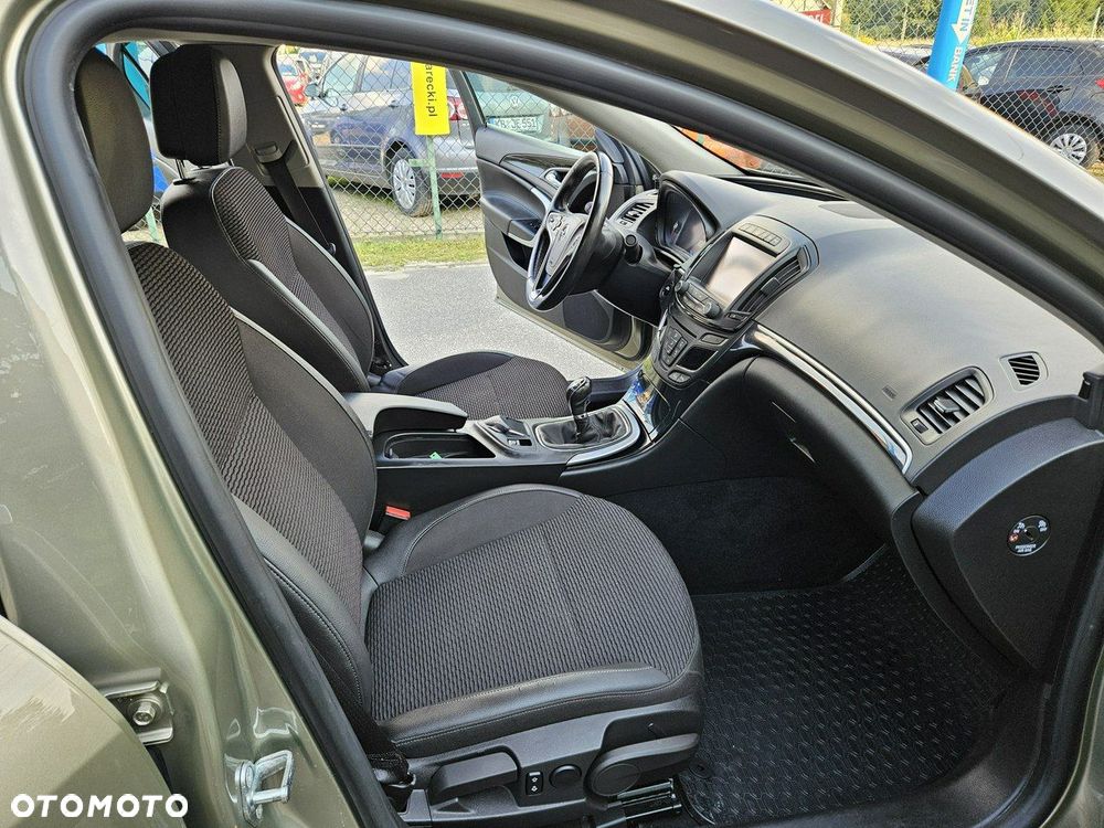 Opel Insignia - 10