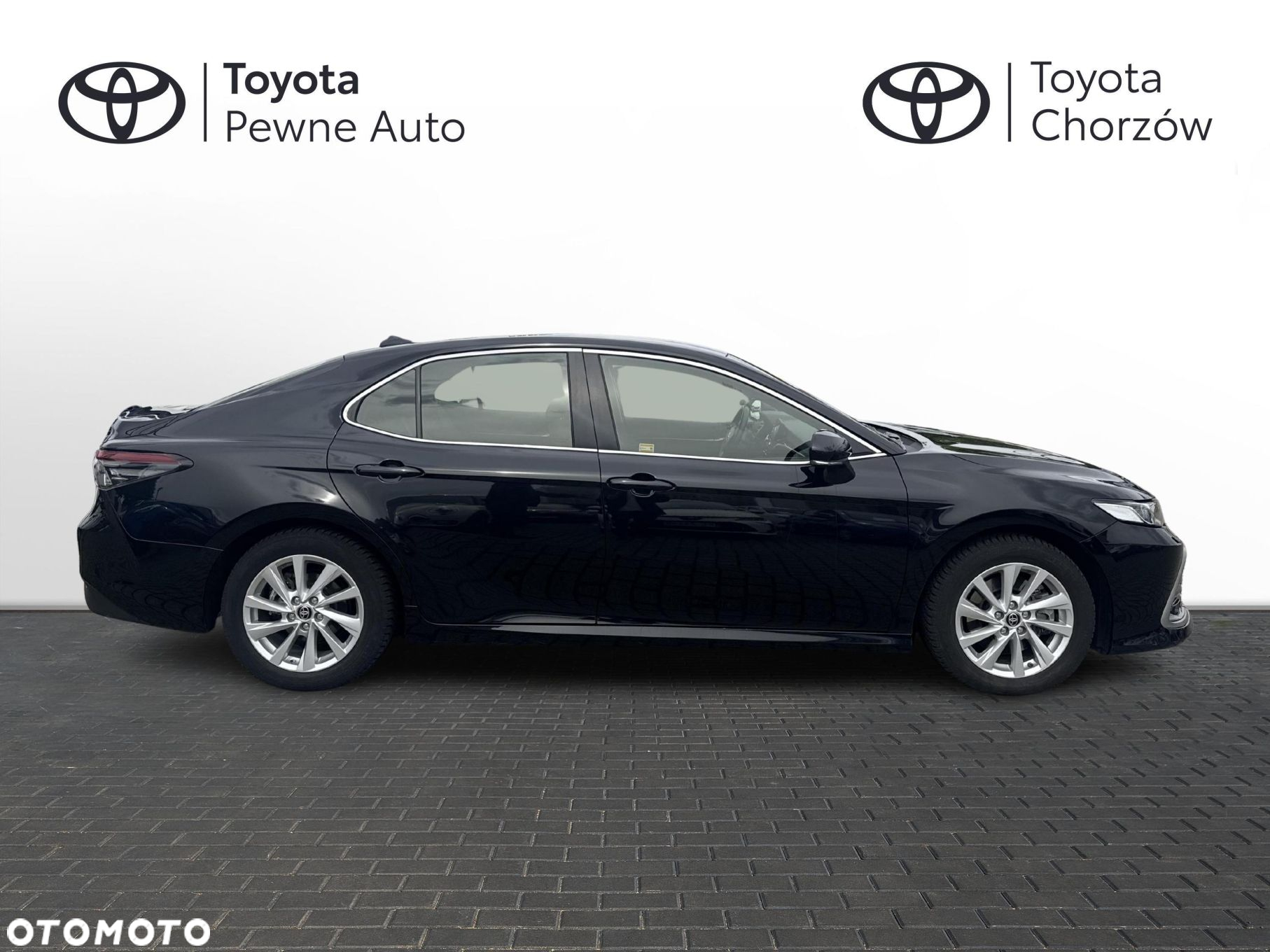Toyota Camry - 6