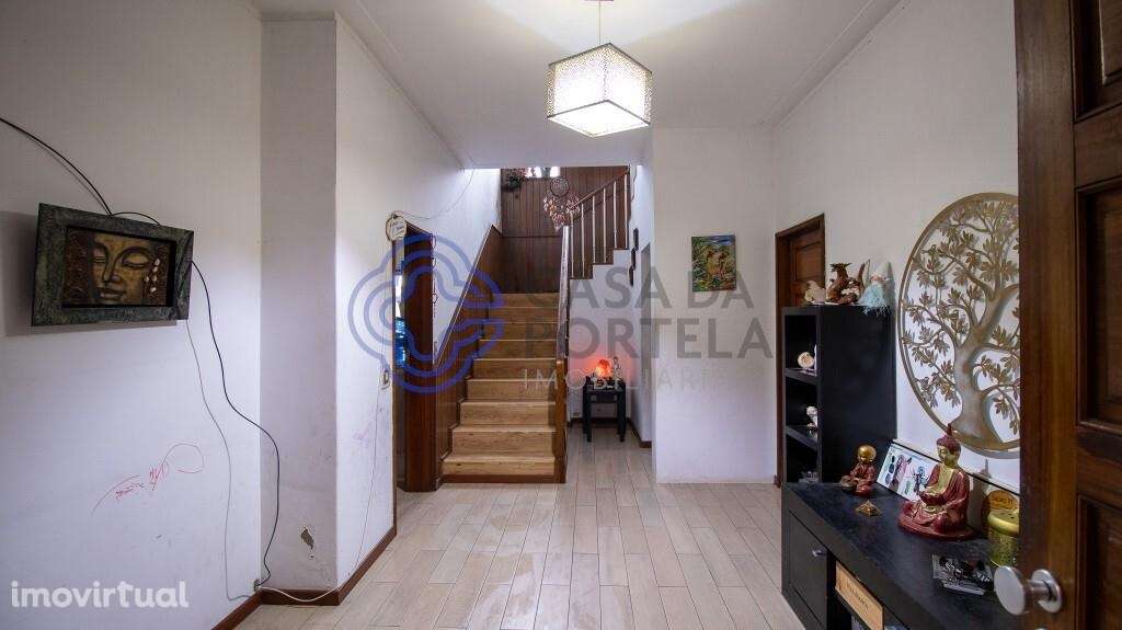 Moradia T6 em Avintes com Vista Rio, Armazém e Terraço – Excelente Opo - Grande imagem: 3/23