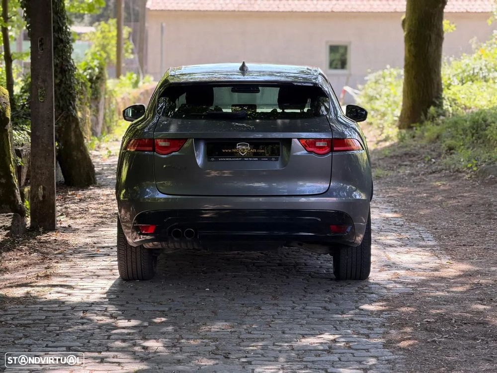 Jaguar F-Pace - 19