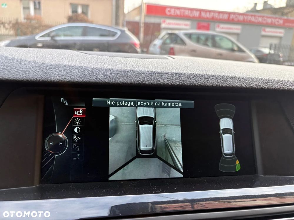 BMW Seria 5 530d xDrive Sport-Aut - 37