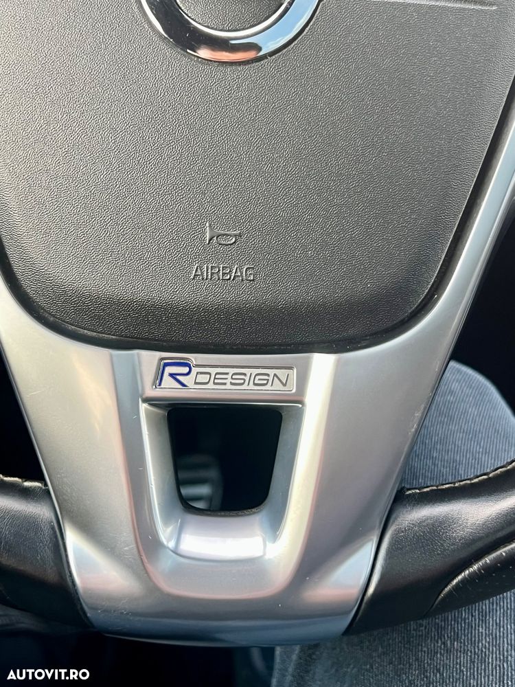 Volvo V40 D3 R-Design - 23