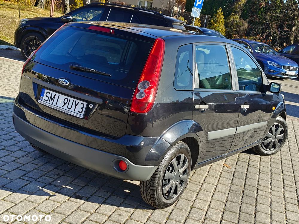 Ford Fiesta 1.3 Ghia - 2