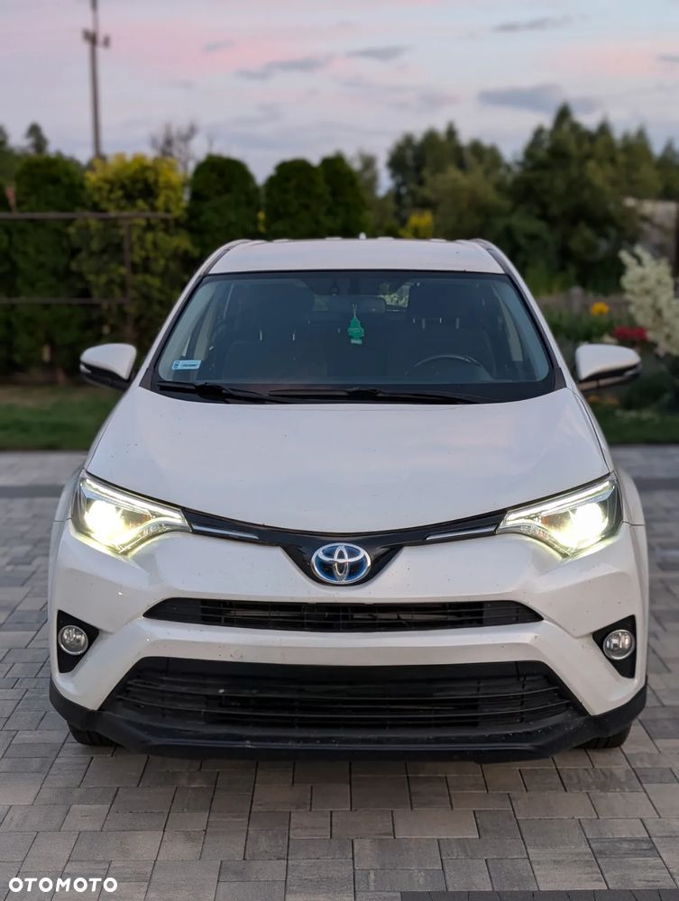Toyota RAV4 - 3