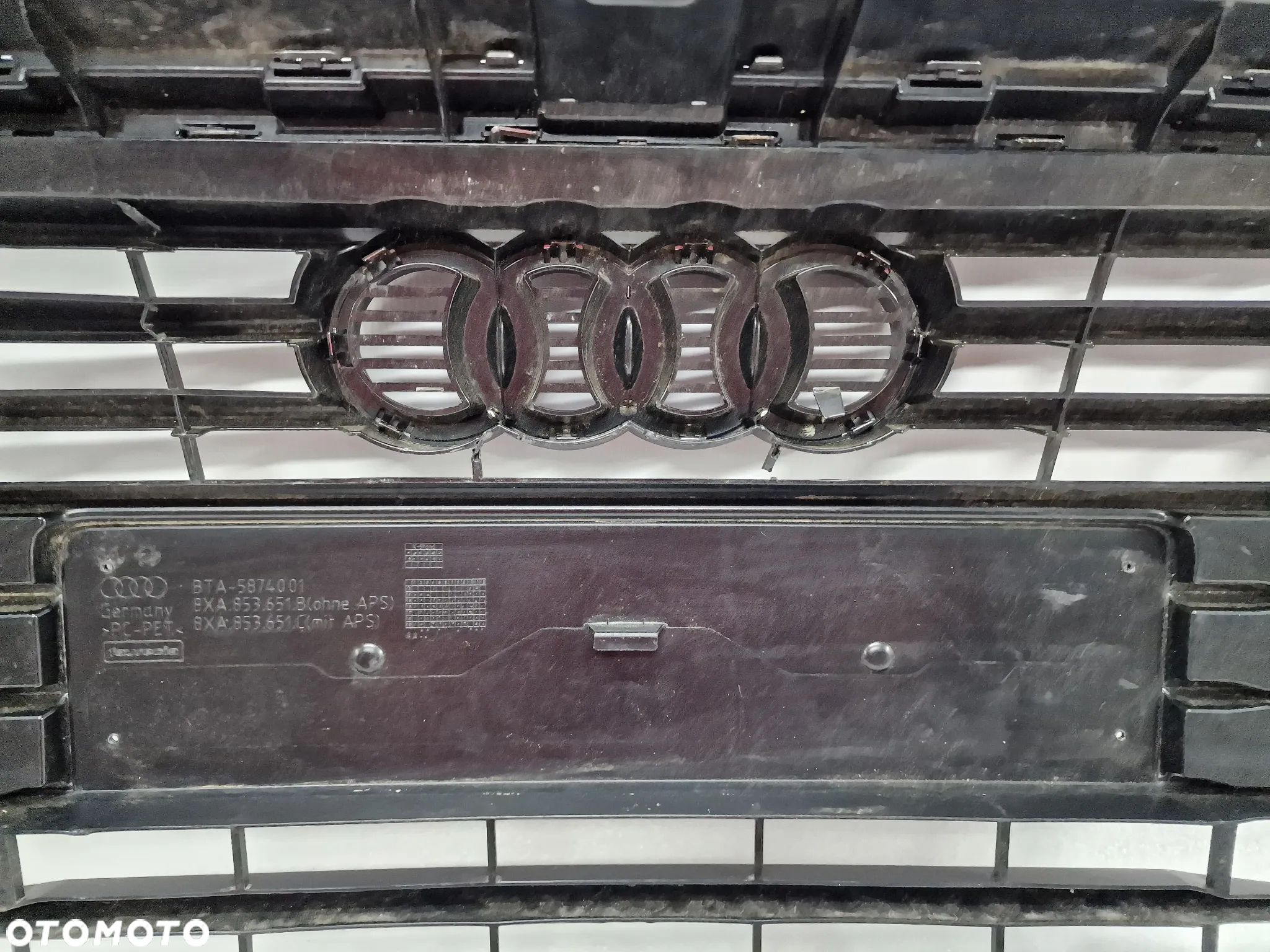 AUDI A1 8XA LIFT 13- ATRAPA / GRILL PRZEDNI PRZÓD , NR 8XA853651B / 8XA853651C , NR AUKCJI GL163 - 16