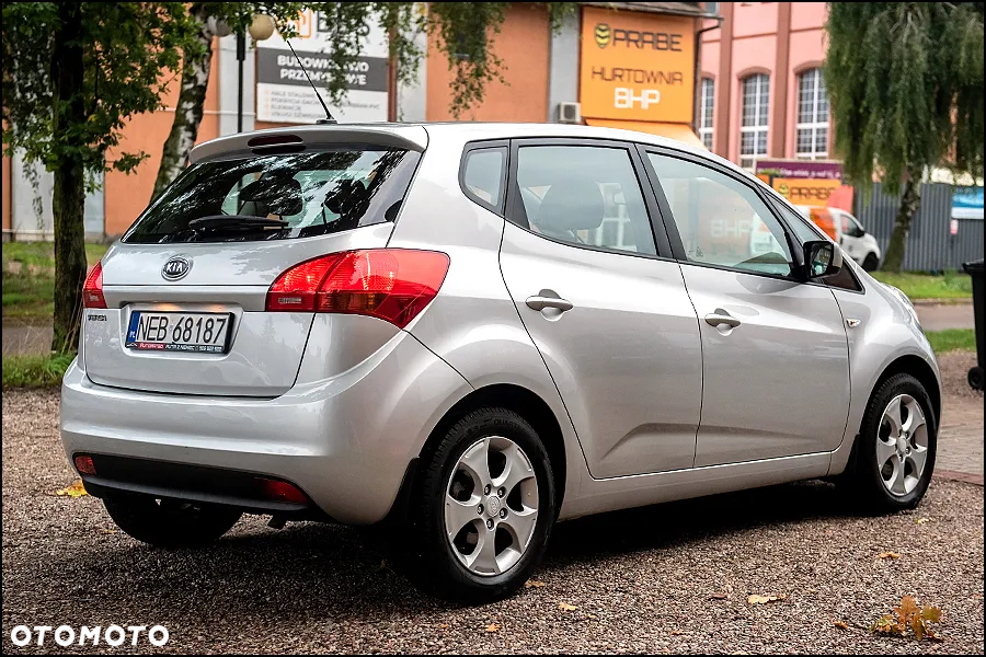 Kia Venga - 9