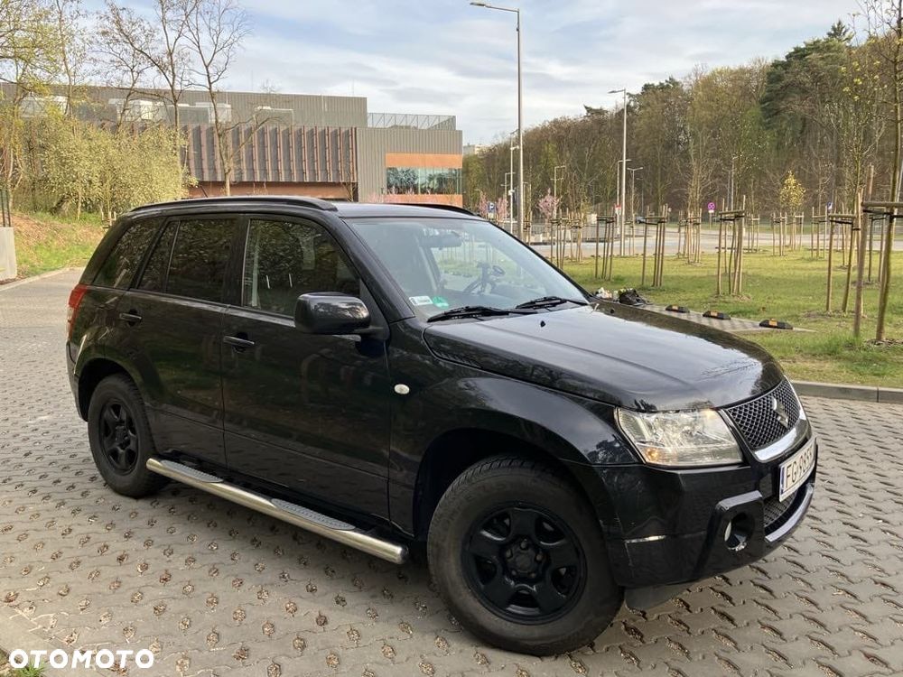 Suzuki Grand Vitara 2.0 - 4
