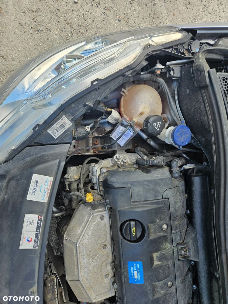 Peugeot 208 1.4 VTi Active - 29