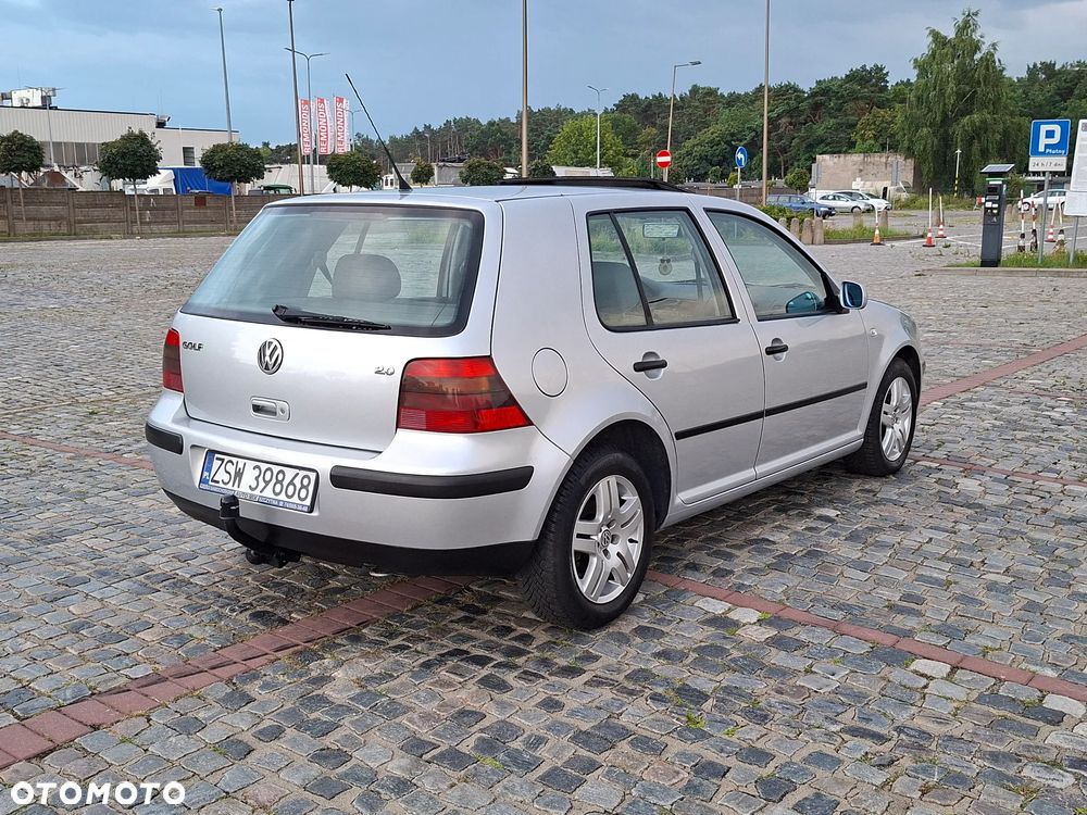 Volkswagen Golf 2.0 Comfortline - 18