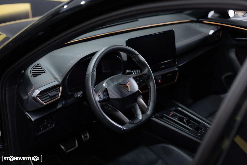 Cupra Formentor 1.4 e-Hybrid DSG VZ - 32