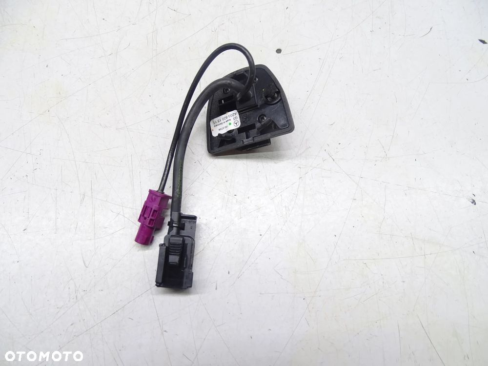 Mercedes Gniazdo zlacze bluetooth 2038201311 - 1