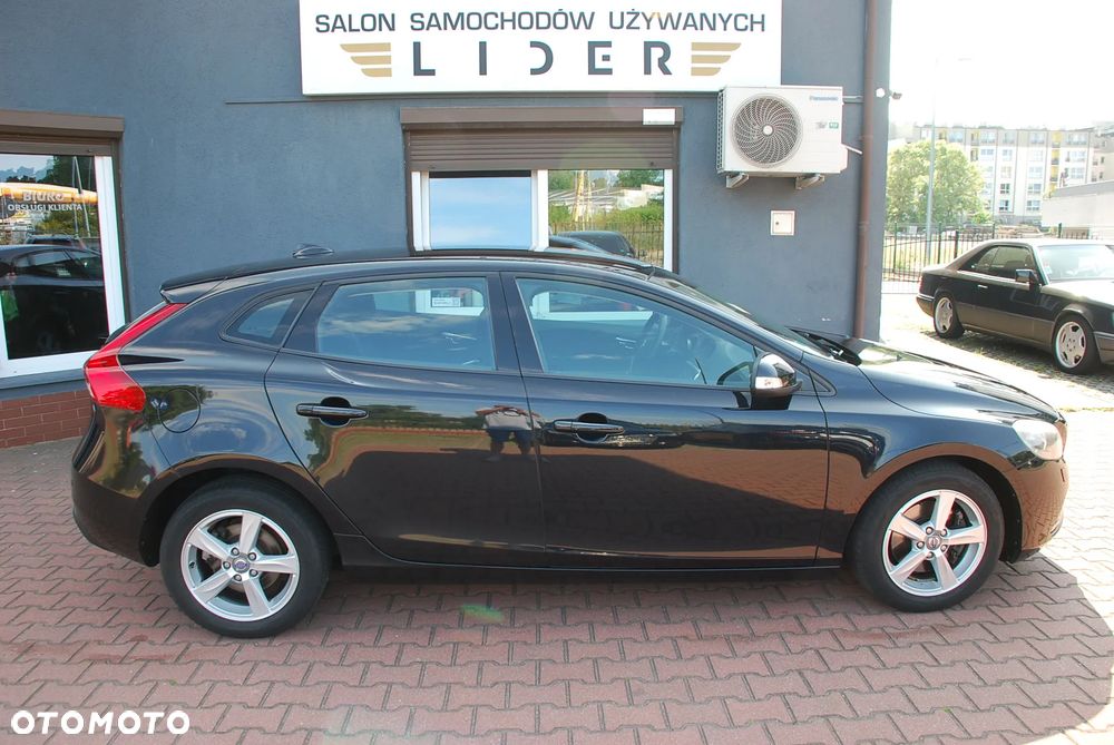 Volvo V40 T2 - 9